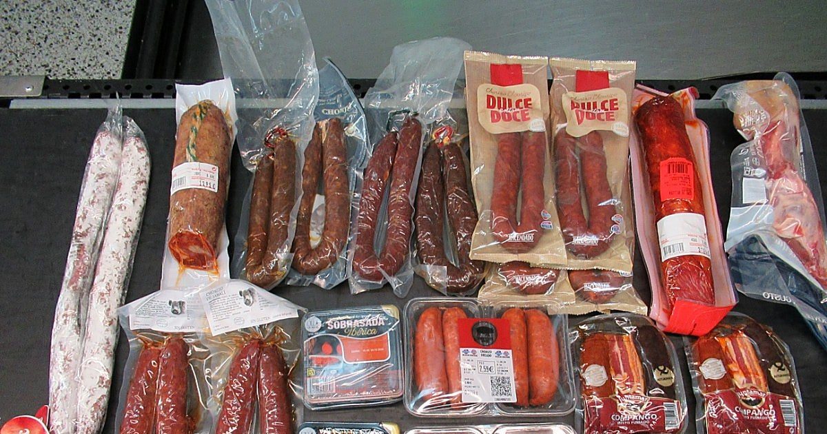 Un estadounidense intenta colar más de 8 kilos de embutido del Mercadona sin declarar en Seattle