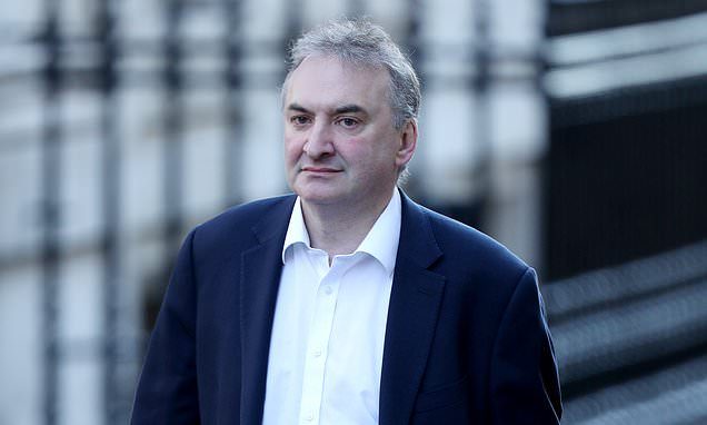 Cabinet Secretary ousted by Starmer got eye-watering payoff worth more than £850,000