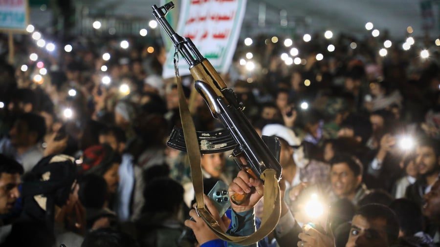Iran-Krieg: Treffen der Golfstaaten abgesagt – Huthi-Offensive verschärft Krise um die Straße von Hormus