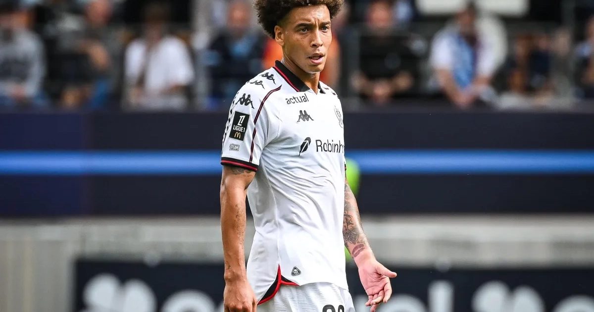 🎥 Axel Witsel leidt een wel zeer bizarre actie in bij zijn team in Frankrijk