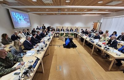Douze pays appellent à muscler la présence européenne dans l’Arctique