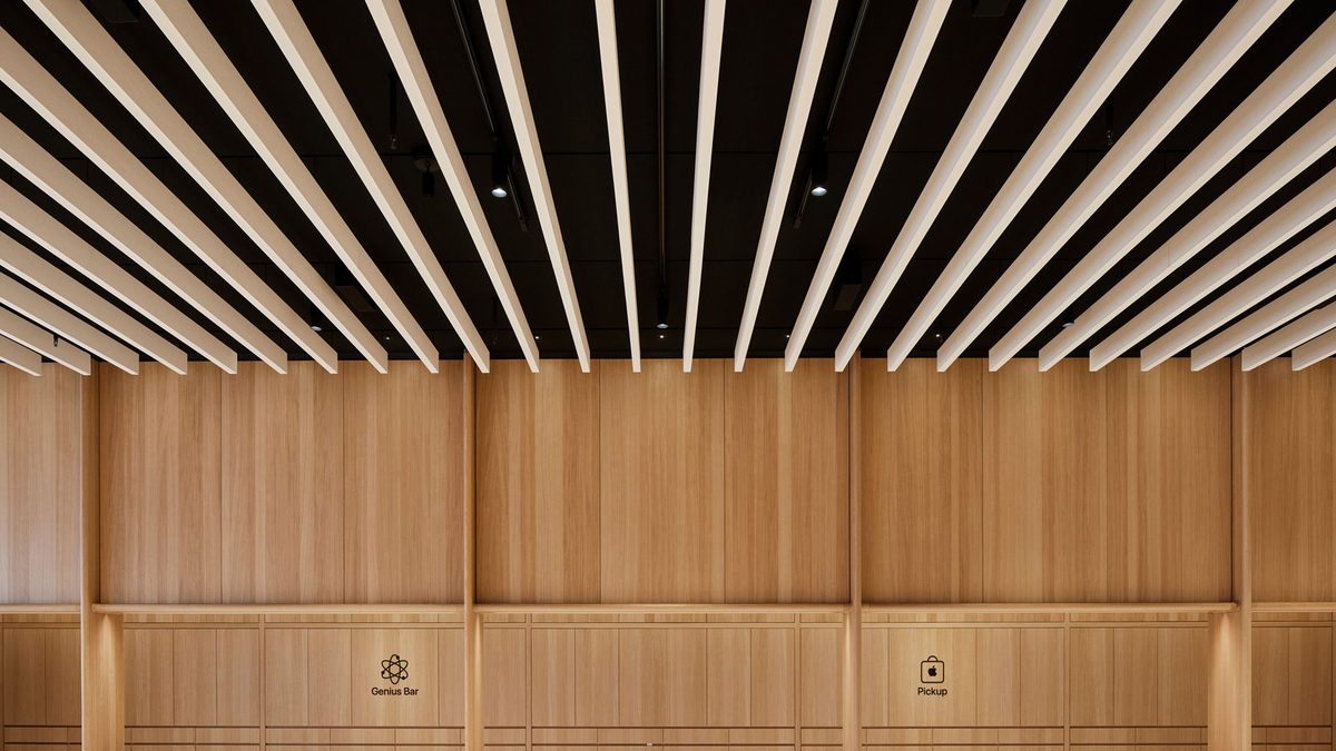 Apple Stores Said to Lose Video Walls, Regain Dedicated Genius Bars