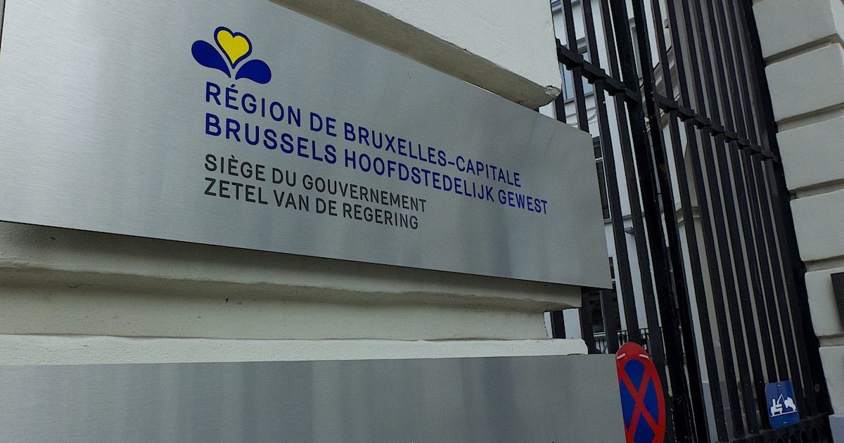 Le gouvernement bruxellois veut supprimer deux jours fériés pour les fonctionnaires régionaux : “c’est idéologique”, dé…