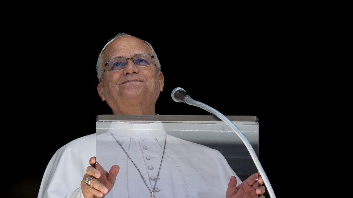 Leone cancella i tagli di Francesco e rialza gli stipendi dei cardinali