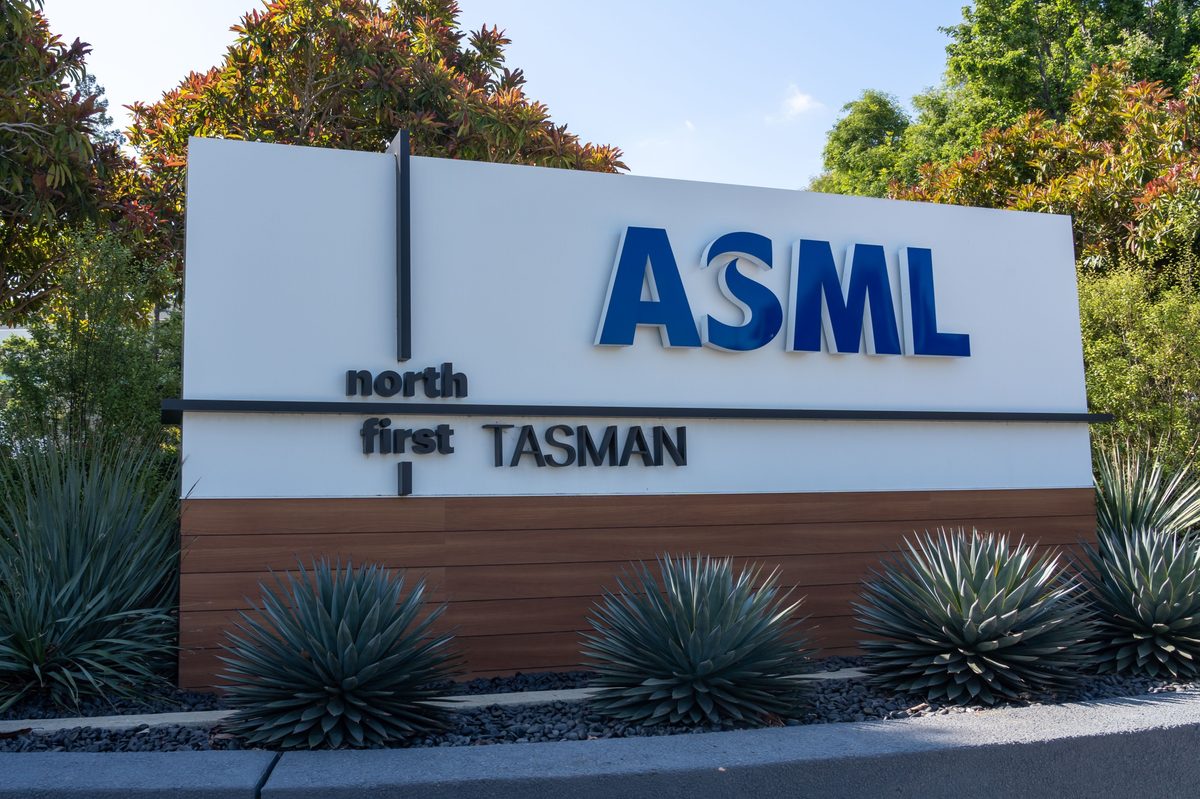 ASML n'a jamais été aussi dominant dans les machines de photolithographie