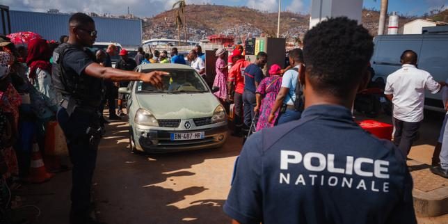 A Mayotte et à La Réunion, la colère des policiers « oubliés » de la liste des médaillés pour leur engagement lors du p…