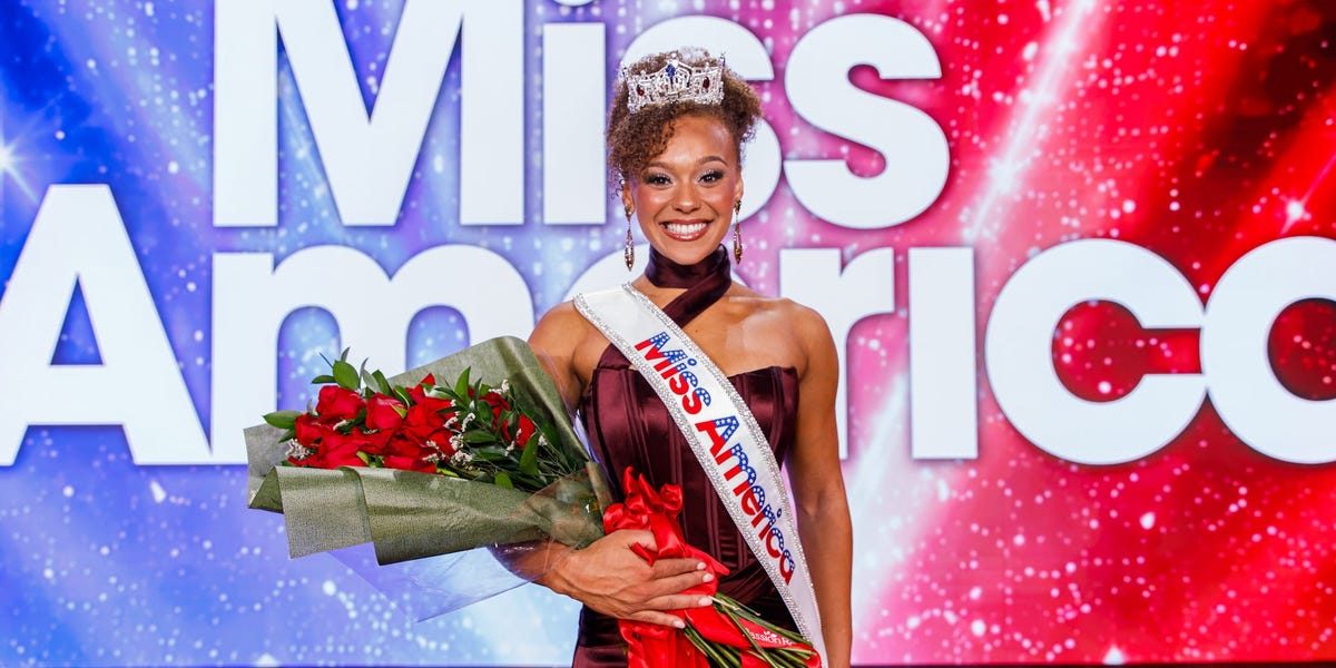 The new Miss America said her dad sent her daily questions about current events to prepare for the pageant