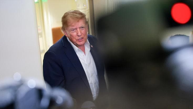 Da Berlusconi a Trump: funzionano ancora le promesse shock?