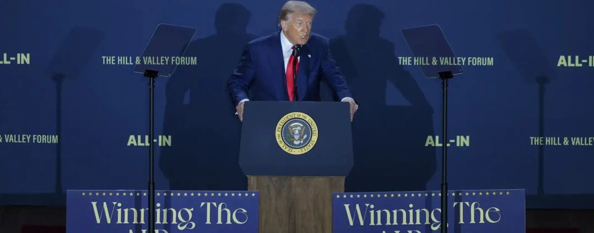 Trump non vuole restrizioni per l’AI e attacca Dario Amodei