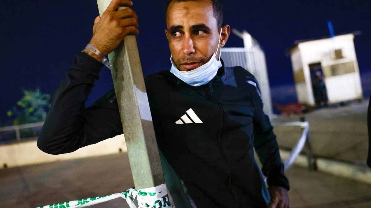 Medio centenar de los migrantes que asaltaron Ceuta regresan a casa cada día: "No quiero morir aquí, lejos de los míos"