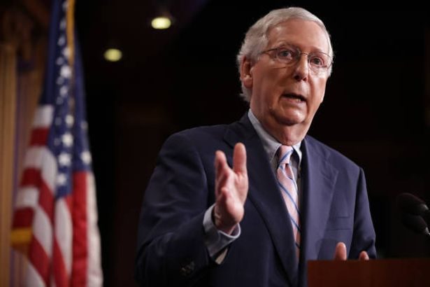 Mitch McConnell seen for first time in 3 months after police swarm home