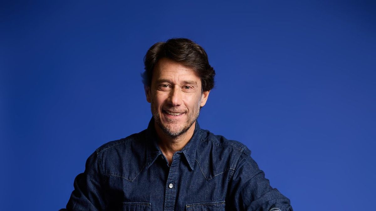 Francesco Panella: «Ho imparato a cenare da solo. Viaggio molto, ma con i miei figli cerco tempo di qualità. Anche solo…