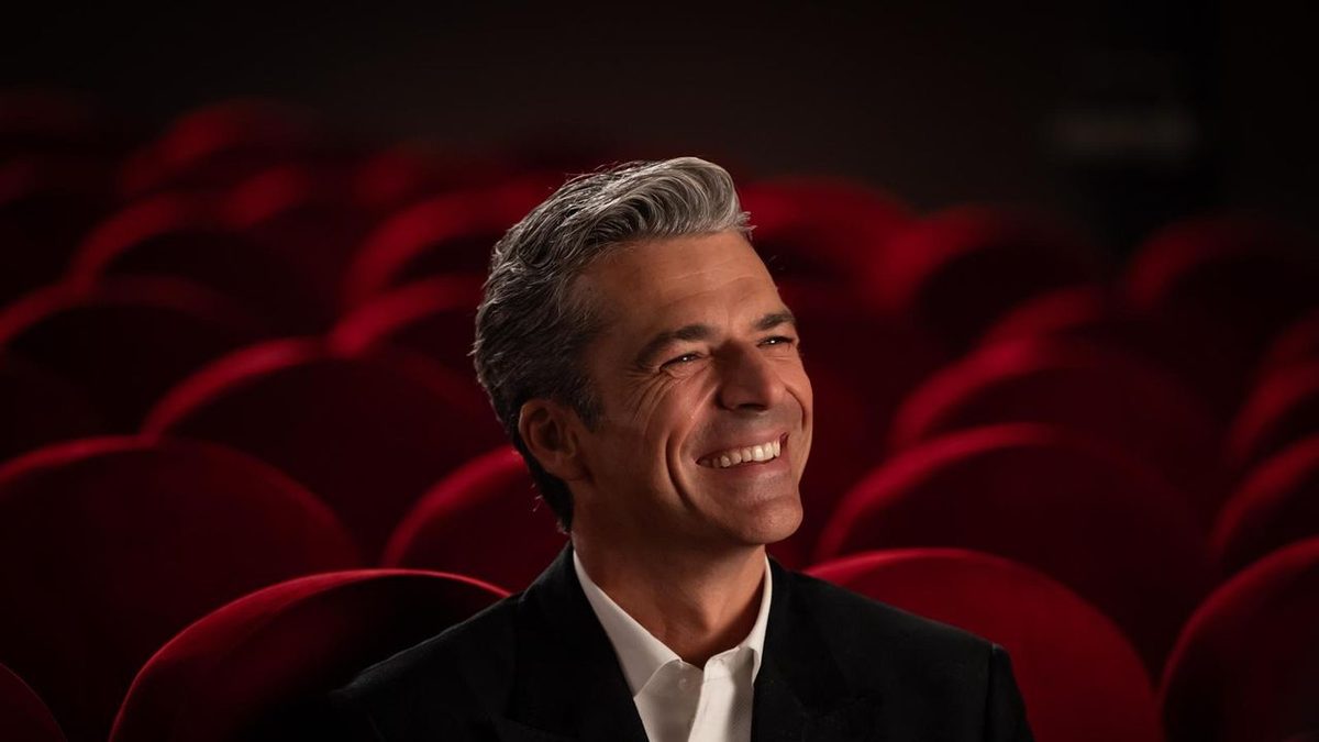 Mina canta Pino Daniele: in esclusiva le prime immagini del video di Ferzan Özpetek con Luca Argentero