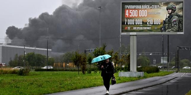 Ciblée par les drones ukrainiens, l’économie russe montre de plus en plus de signes de faiblesse