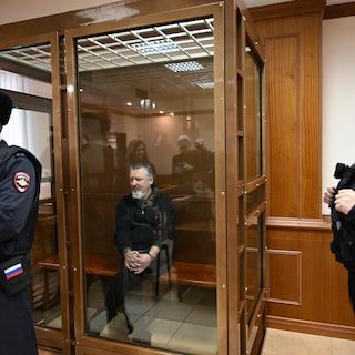 Hij is de ‘best geïnformeerde’ Z-blogger van Rusland en neemt het vanuit zijn cel op tegen Vladimir Poetin: ‘Willen we…