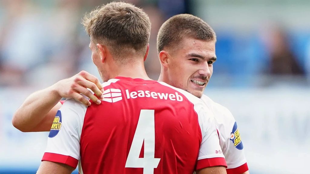 AZ-poortwachters Schouten en Goes klaar voor Sunderland en Brobbey: 'Hypen elkaar op'