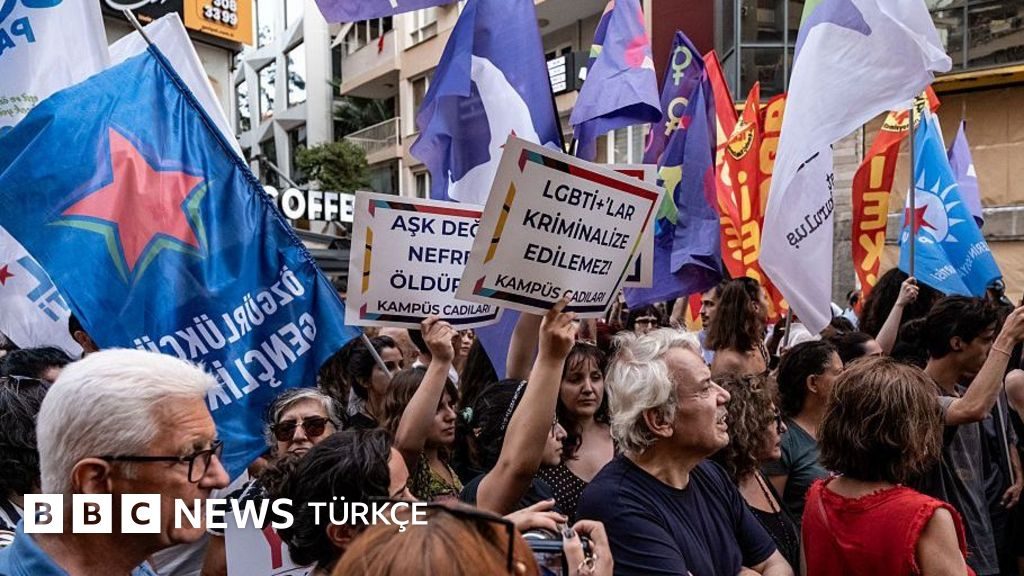 'LGBTİ+ olmak müstehcenlik diye algılanıyor': Derneklere yönelik soruşturmalar nasıl yorumlanıyor?