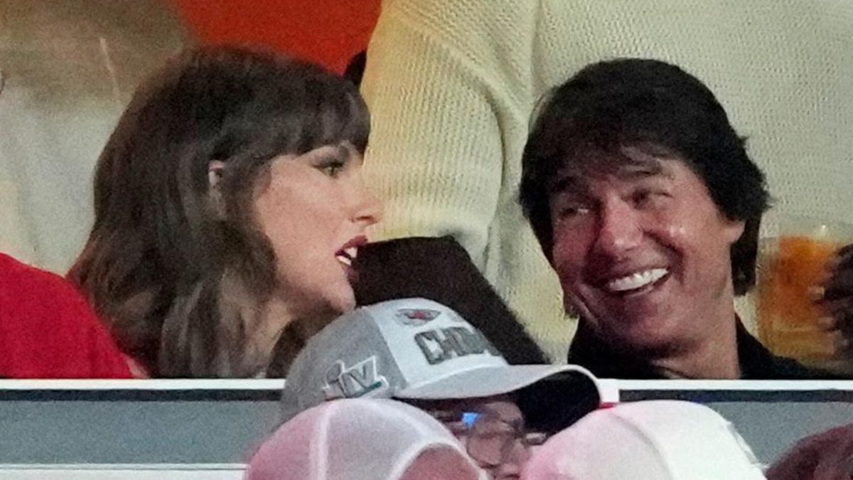 Schöne Premiere: Taylor Swift erstmals als Ehefrau im Stadion – mit prominentem Gast