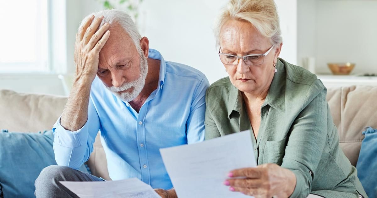 Désindexation des pensions, hausse des cotisations… Comment les retraités sont mis (ou pas) à contribution ailleurs en…