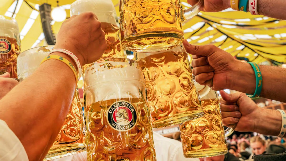 Preis-Schock auf der Wiesn - Oktoberfest: Wasser teurer als Maß Bier