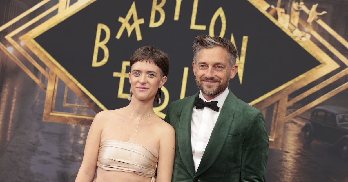 „Babylon Berlin“: So glänzend aufgelegt waren die Stars bei der finalen Feier