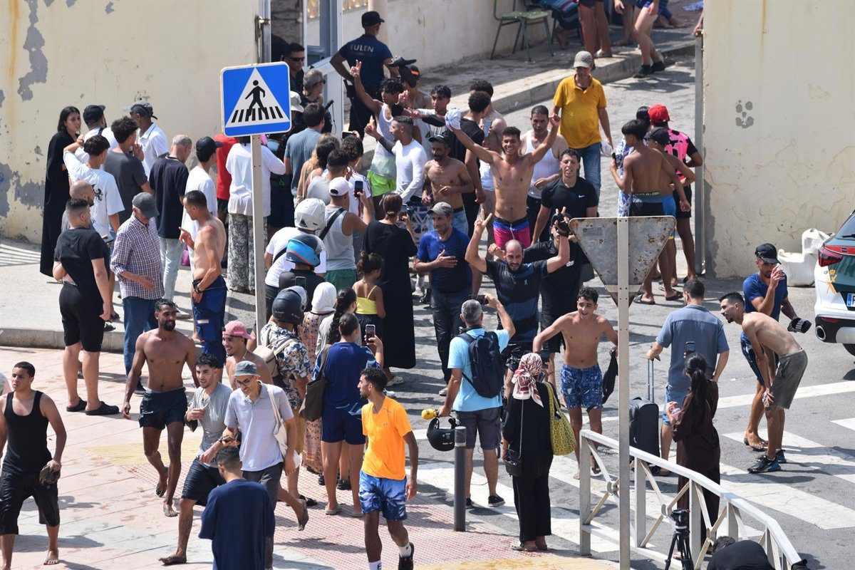 Última hora de la crisis migratoria en Ceuta y la actualidad política, en directo