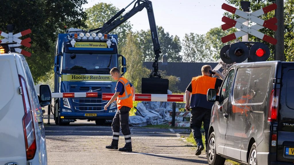 15/9 in Nieuwsuur: Sabotage op het treinspoor • Prinsjesdag met Klaver en Stoffer in de studio