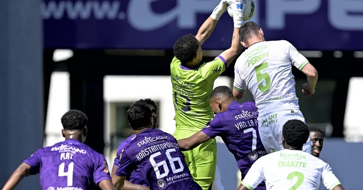 DONE DEAL: Genkse topper in wording (ex-Mechelen en Beerschot) plots international