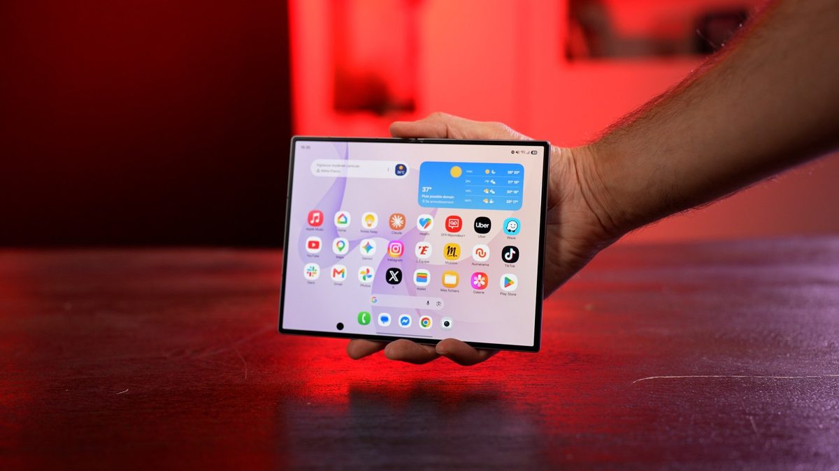 Quasiment deux fois moins cher que l’iPhone Duo : le Samsung Galaxy Z Fold 8 tombe en promo