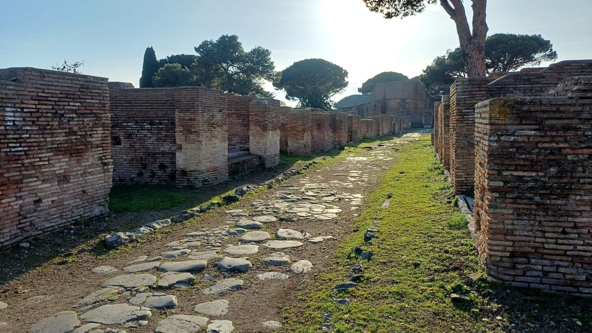 Niet alle wegen liepen recht naar Rome en de stad lag zelfs niet centraal