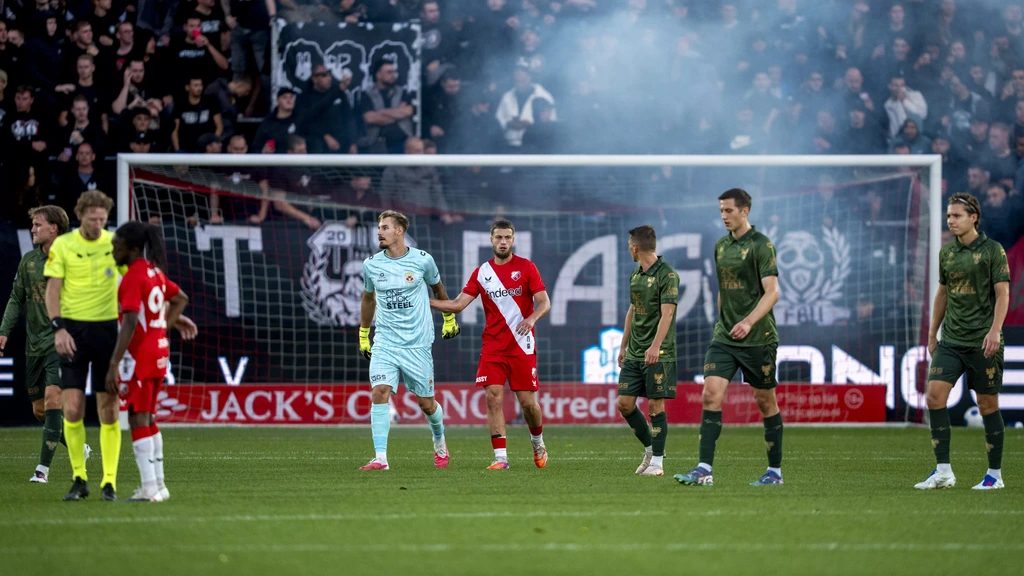 FC Utrecht legt 18 stadionverboden op voor wangedrag in duel met Go Ahead