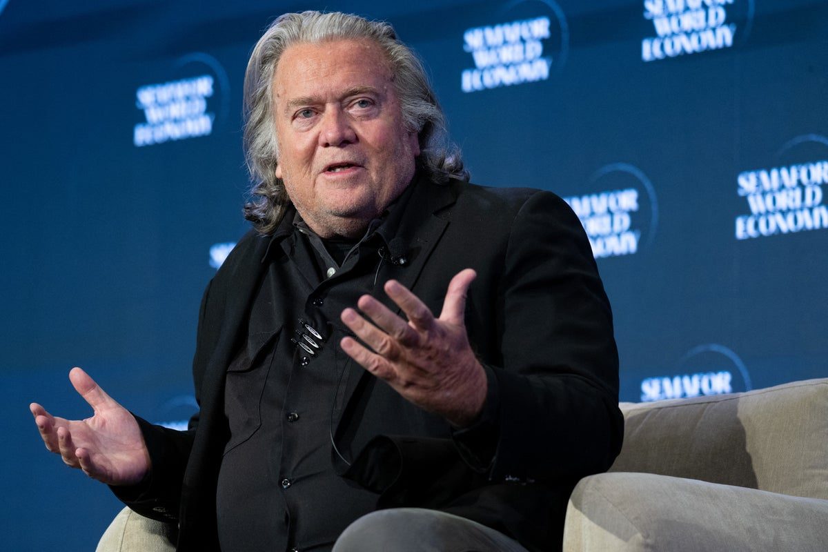Steve Bannon turns on Trump to team up with Bernie Sanders over AI threat