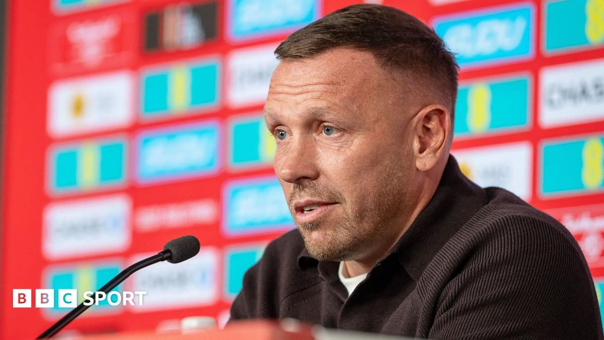 Bellamy 'committed' to Wales after Burnley talks