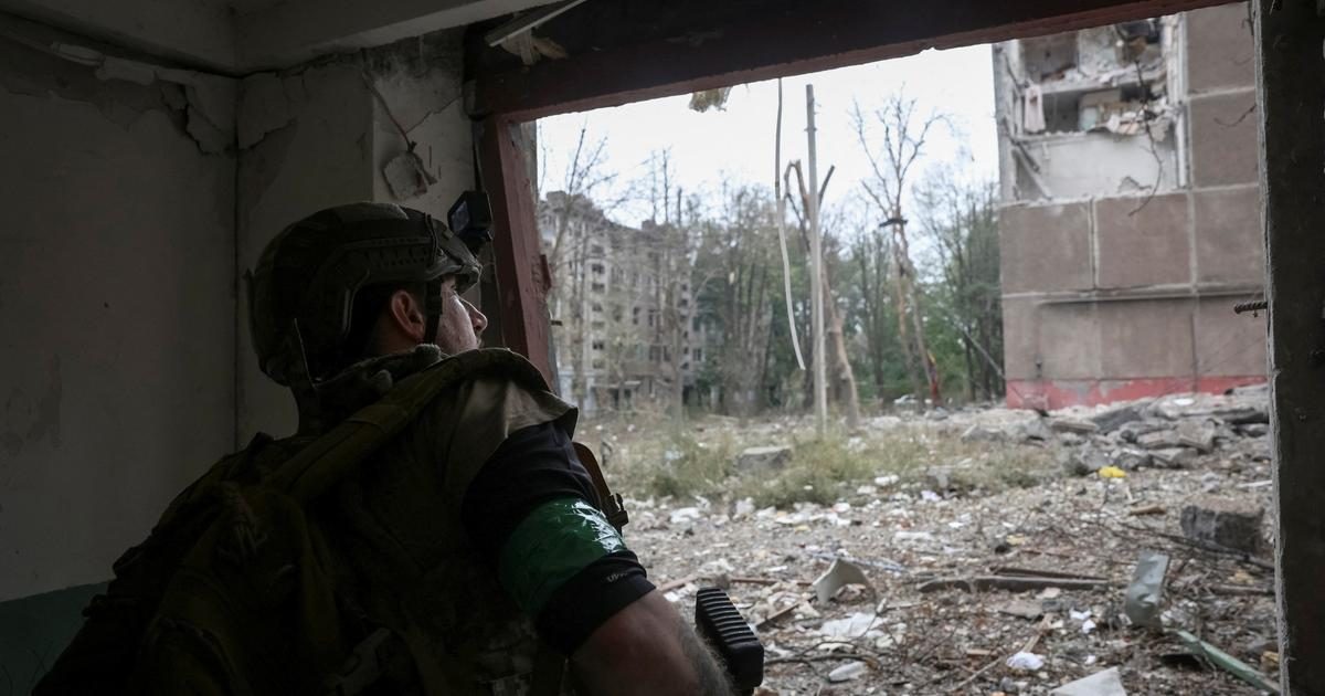 Guerre en Ukraine : Kiev lance une offensive pour soulager la pression russe sur des villes clés dans l'Est