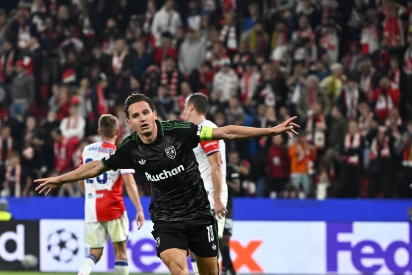 Mené à deux reprises par le Slavia Prague, Lens arrache un succès miraculeux dans le temps additionnel