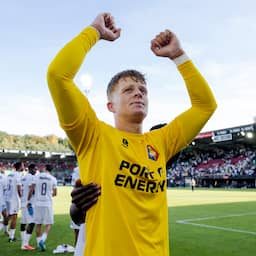 Ronald Koeman verwelkomt kleinkind: Telstar-keeper Koeman jr. vader geworden
