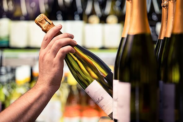 Huge new alcohol rule launched at UK pubs and supermarkets