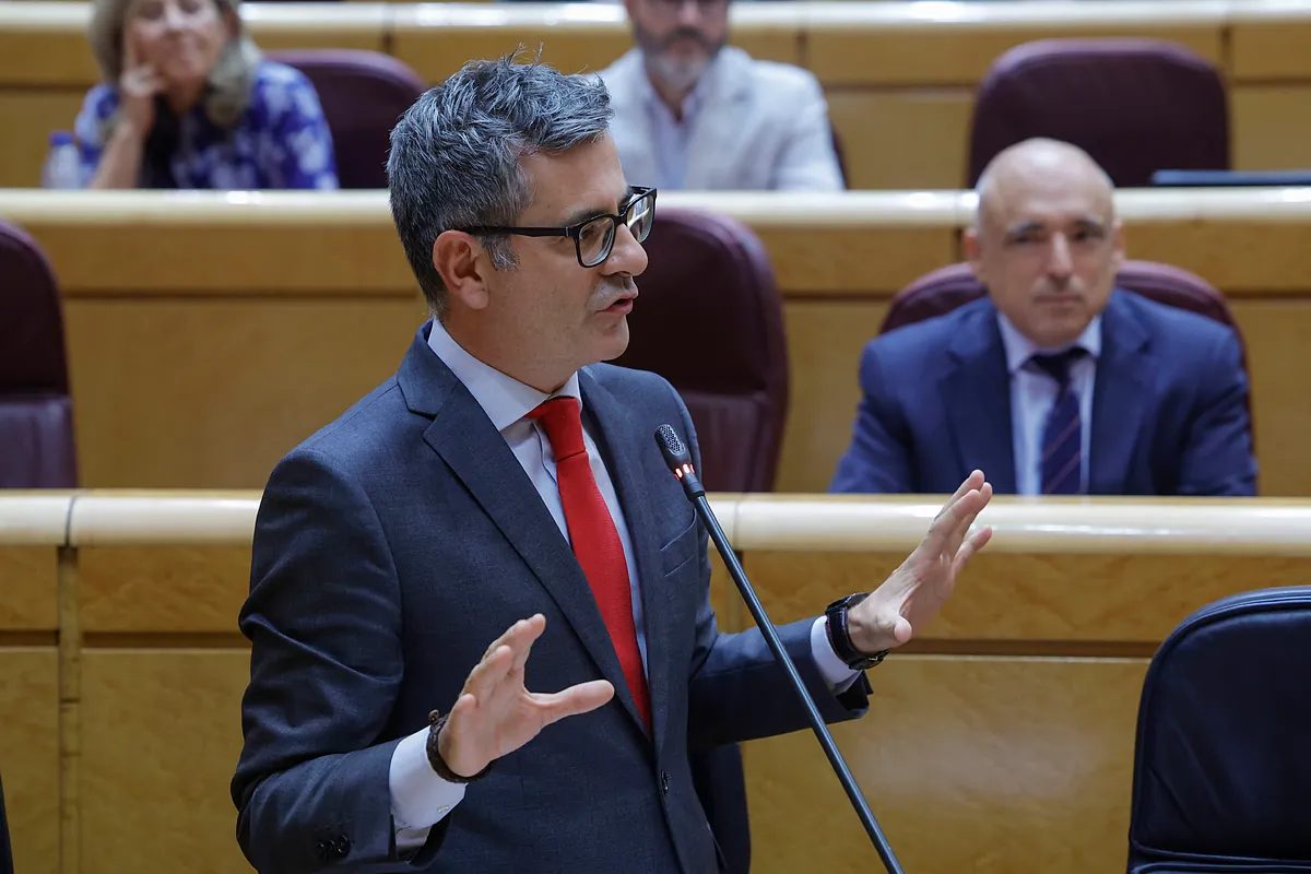 Bolaños presiona al Supremo para que reactive la 'ley de nietos' y el PP le avisa de que puede "acabar en Soto del Real"