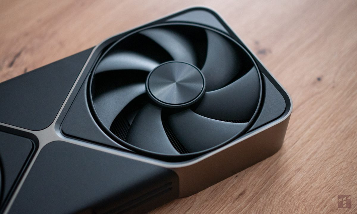 NVIDIA zostawia klientów na lodzie. Powodem wyblakły napis