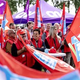 Vakbonden en werkgevers zeer somber over begrotingsplannen kabinet
