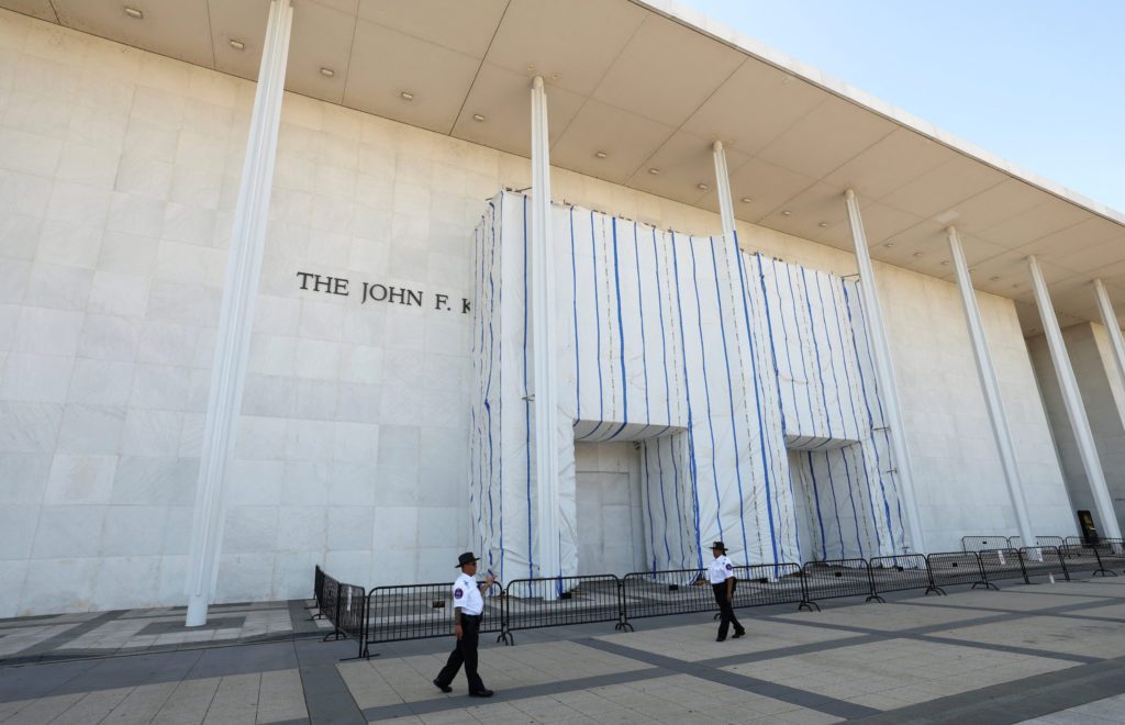 Kennedy Center board votes to close after judge blocks Trump's name from building