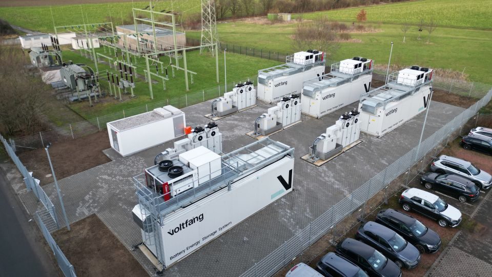 »Ingen betaler overpris for bæredygtighed«: Europæisk batteriproducent tvunget til at skifte til kinesisk hardware