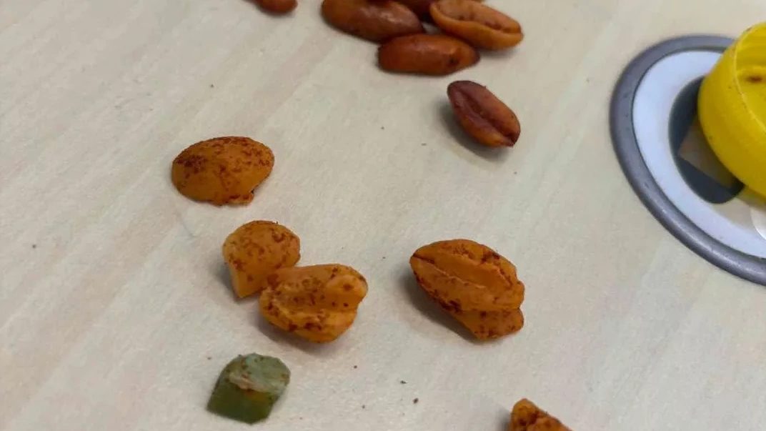 Douane vindt crack in Surinaamse pinda's: 'Geen lastige zaak om te cracken'