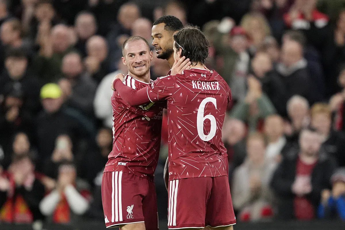 Scorende Gakpo en wereldgoal Szoboszlai: Liverpool velt kwakkelend Spurs