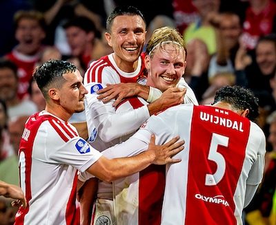 Ajax scoort erop los in Arena en beleeft zorgeloze avond tegen Willem II