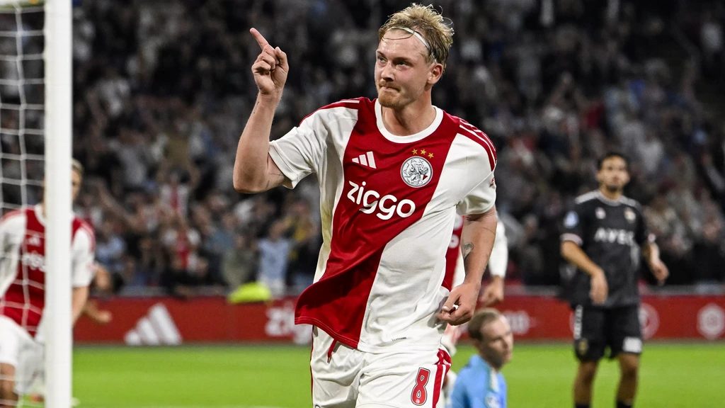 Ajax kent met uitblinkende Gloukh en Brandt geen centje pijn tegen Willem II