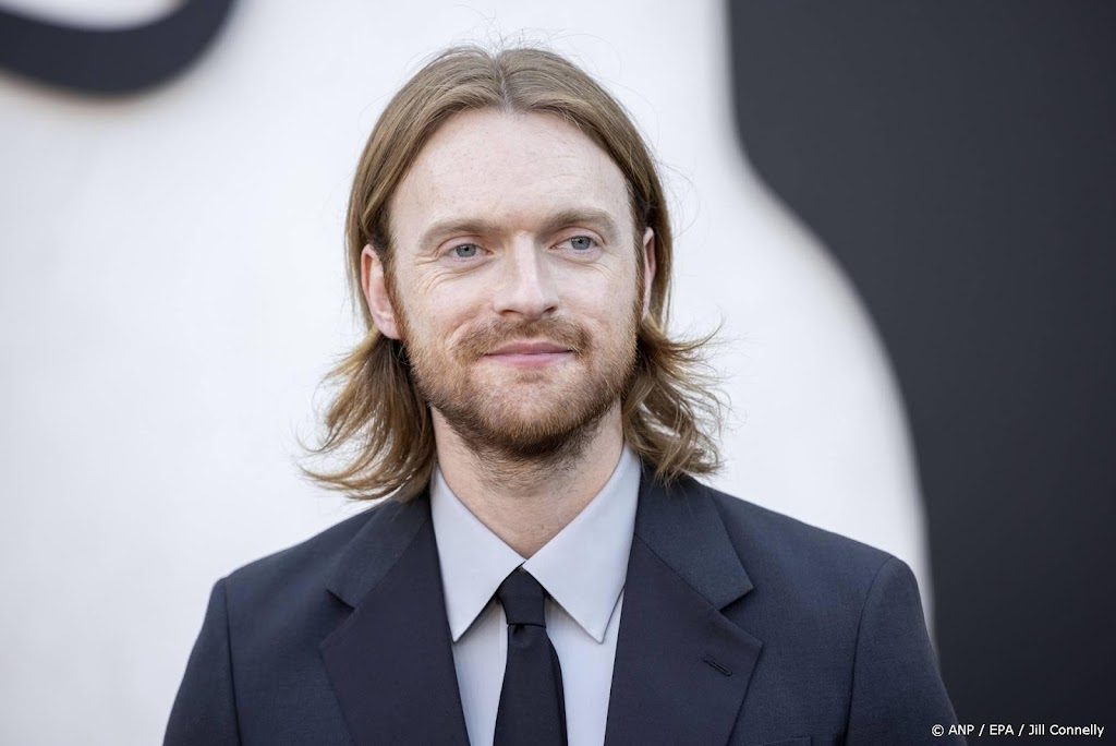 Finneas en andere artiesten stappen uit tour Ed Sheeran