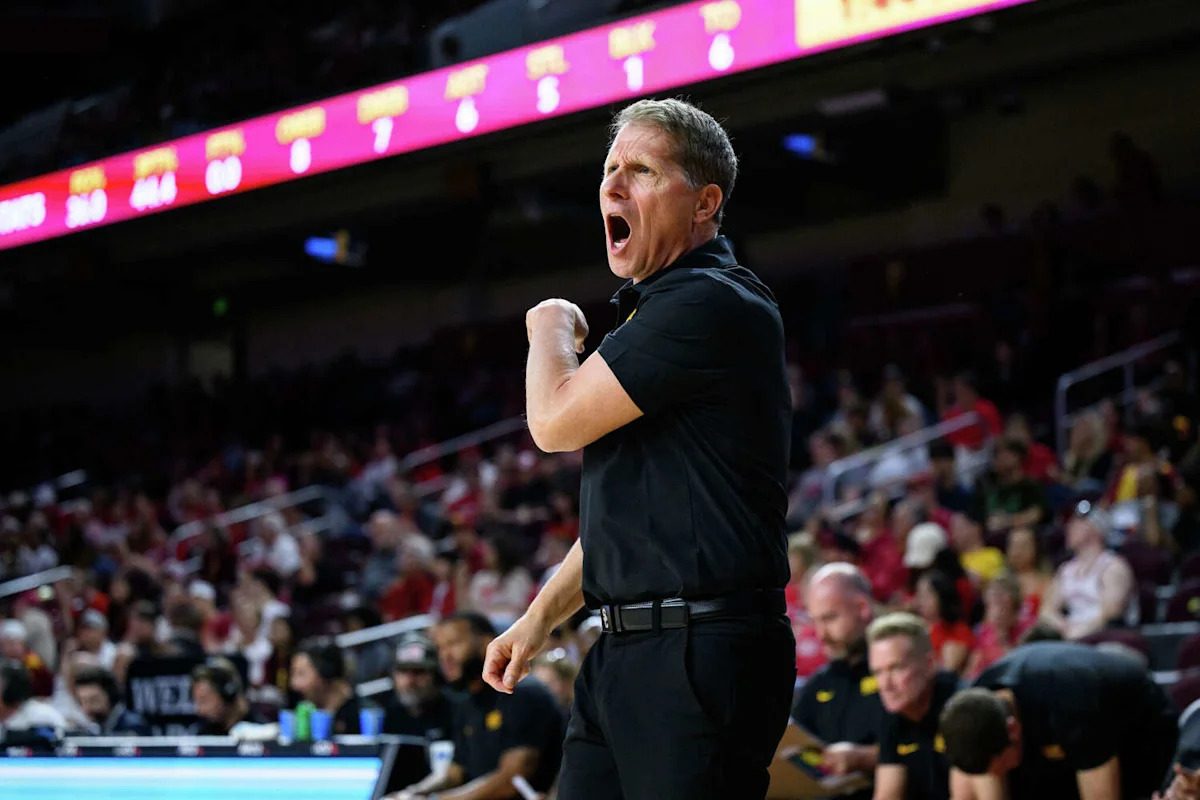 USC player alleges ex-Warriors coach berated him in racist tirade