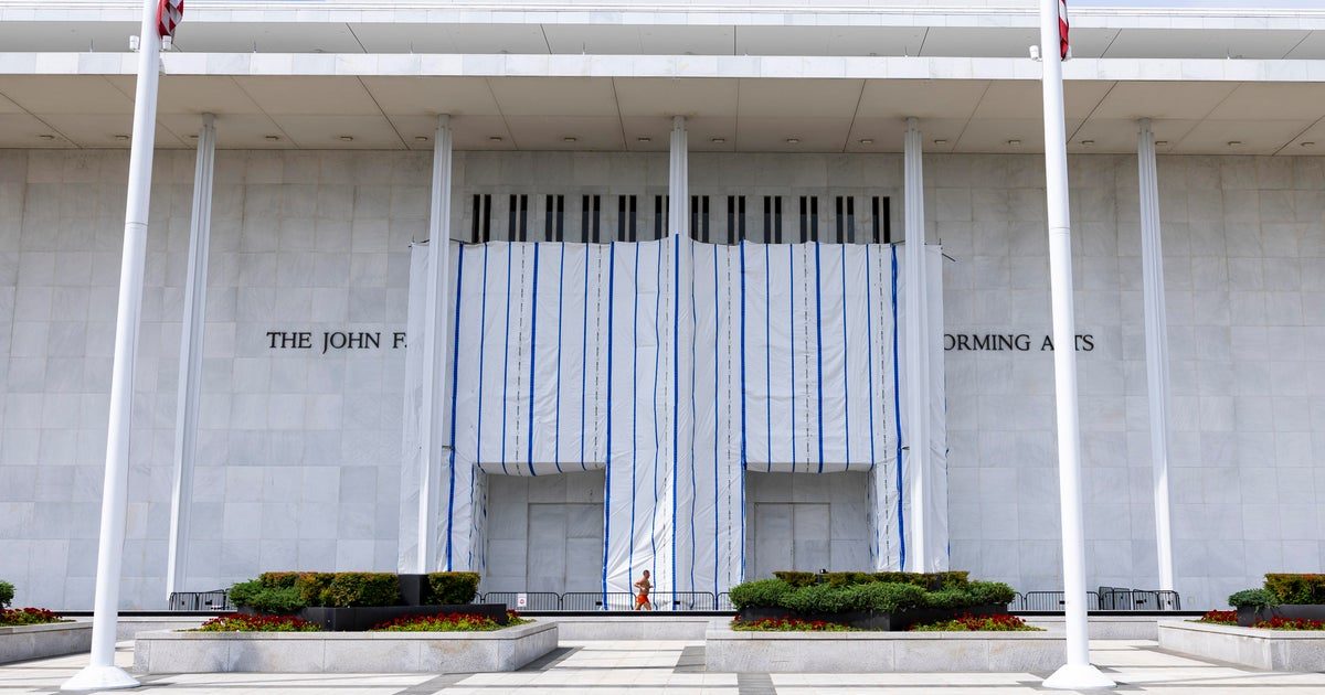 Board votes to close Kennedy Center immediately for renovations, source says
