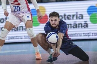 EuroVolley. « Pas de pitié, même avec mes amis »: Mathis Henno est arrivé chez les Bleus avec le couteau entre les dents